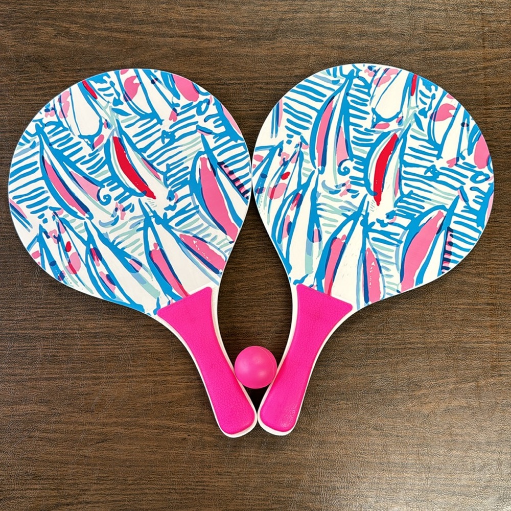 Lilly Pulitzer Badminton Racket Set in Red Right Return